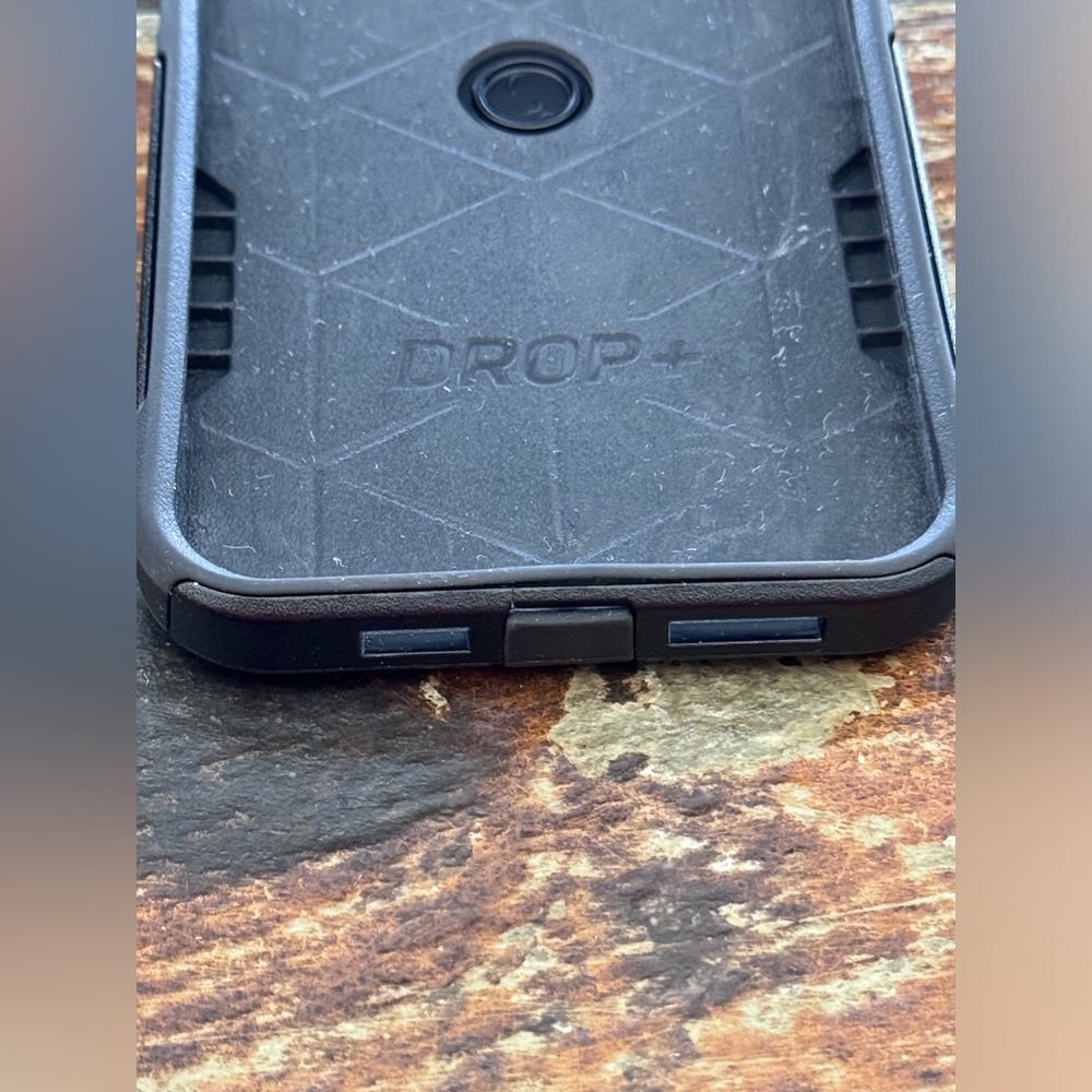 OtterBox Apple iPhone 13 Pro Max 📳 - Picture 4 of 11